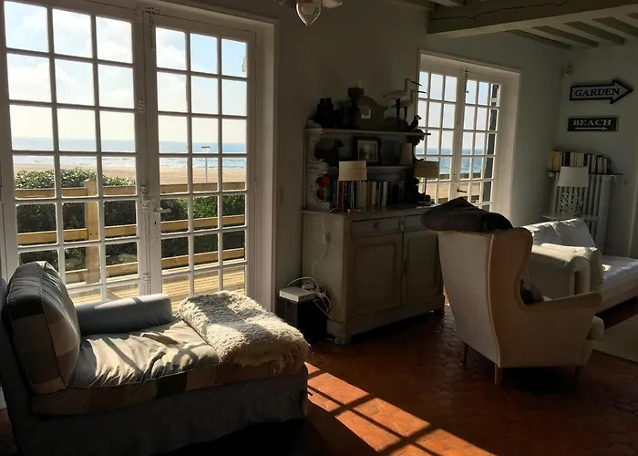 Face Plage, Vue Mer, Jardin - Deauville *