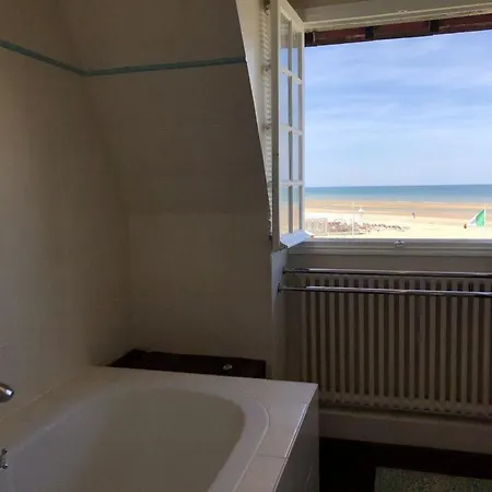 Face Plage, Vue Mer, Jardin - Deauville *